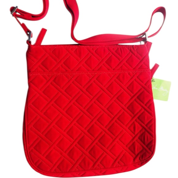 NWT Vera Bradley Vibrant Red Quilted Crossbody Bag. Triple Zip Hipster Subset - Picture 3 of 5